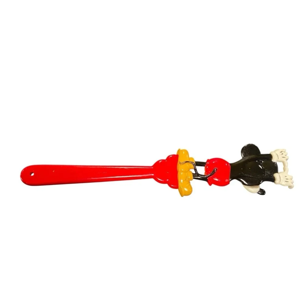 Vintage Walt Disney World Back Scratcher Mickey Mouse Arms Up Classic